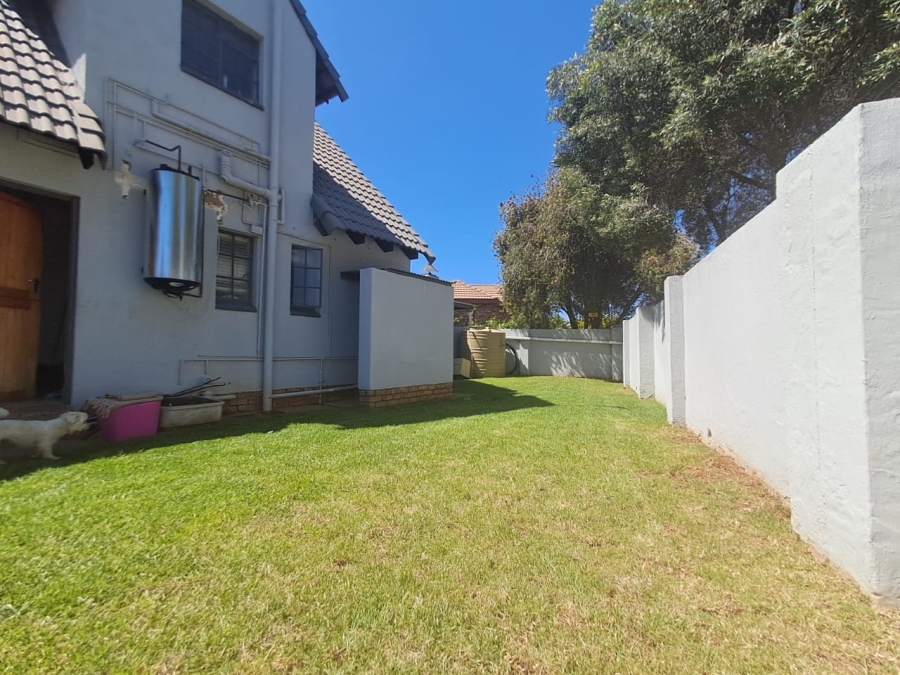 3 Bedroom Property for Sale in Roylglen Northern Cape
